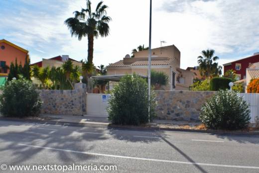 Independent 5 bedroom house with pool – Vera Playa Naturist Zone